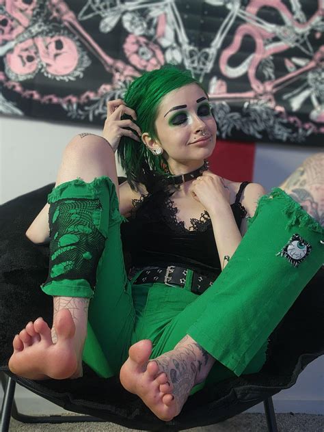 goth feet porn|Goth Foot Fetish Porn Videos .